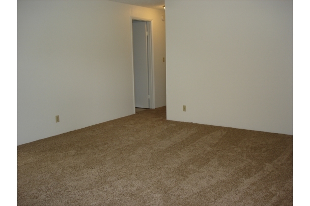 Building Photo - Western Village Apartments