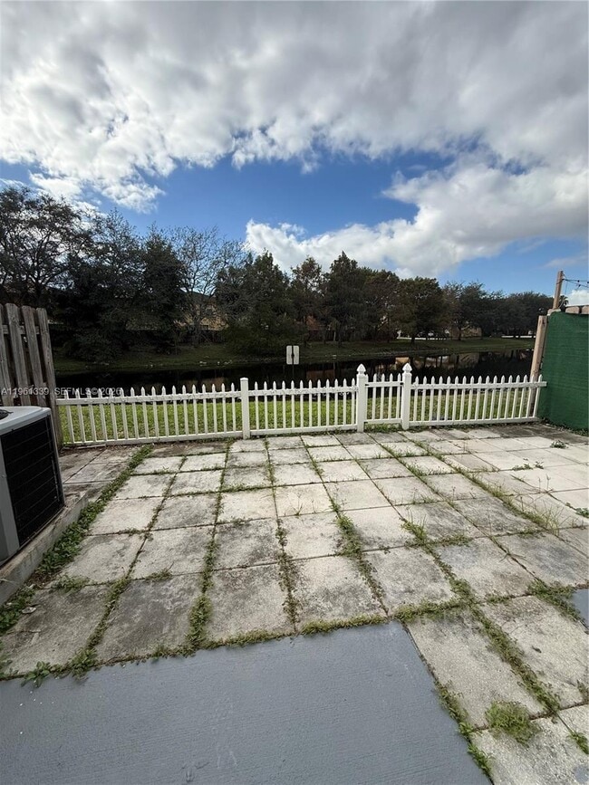 Building Photo - 11116 NW 88th Terrace