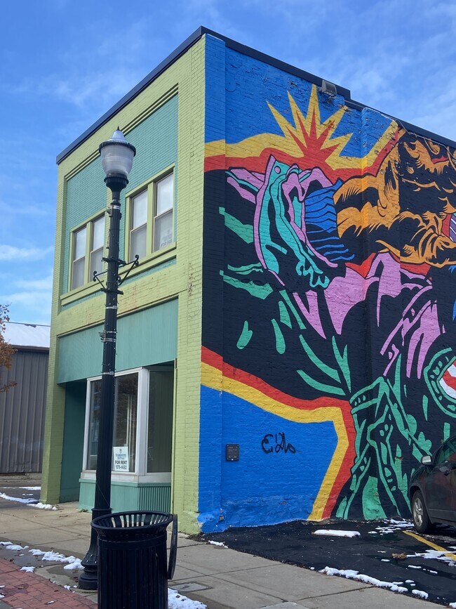 Foto del edificio - 142 W Pearl St