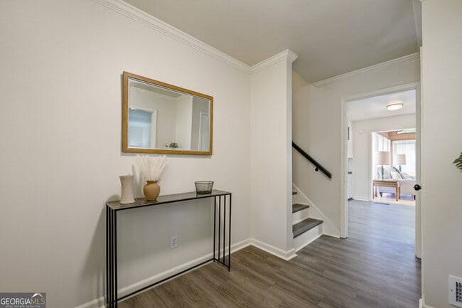Building Photo - 2431 Weatherford Ct