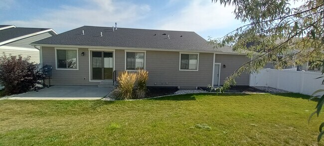 Foto del edificio - 3617 Colton Blvd