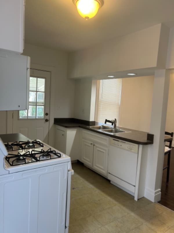 Foto del edificio - 3100 Markbreit Ave