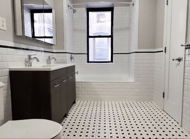 Building Photo - 540 W 143rd St