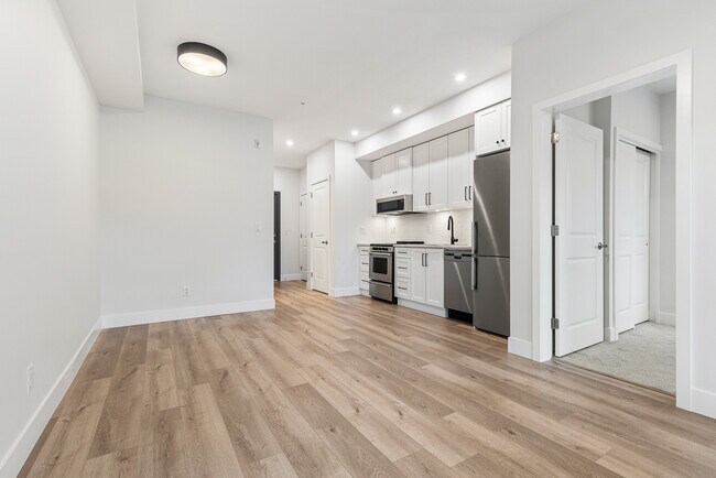 Building Photo - 6045-6045 Chilliwack River Rd