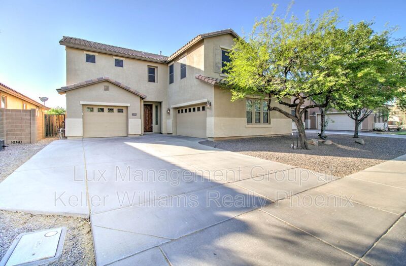 Primary Photo - 2320 S Glen Dr