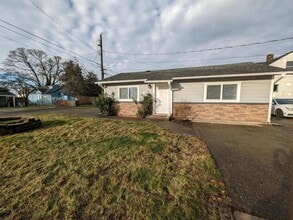 Building Photo - 3107 S 56th St