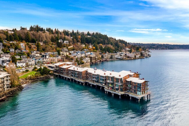 Building Photo - Alki - Waterfront 2 Bedroom 2 Bath Condo -...