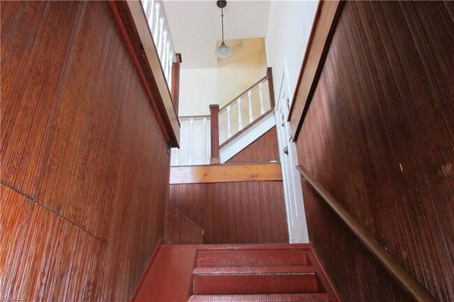 Foto del edificio - 13868 Mayfield Rd
