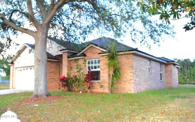Building Photo - 9338 Prosperity Lake Dr