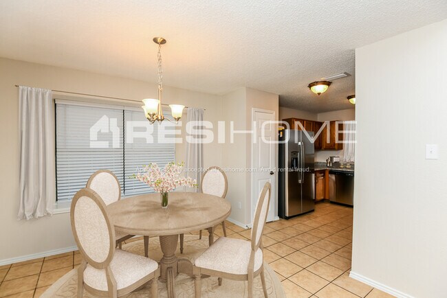 Foto del edificio - 820 Richards Drive