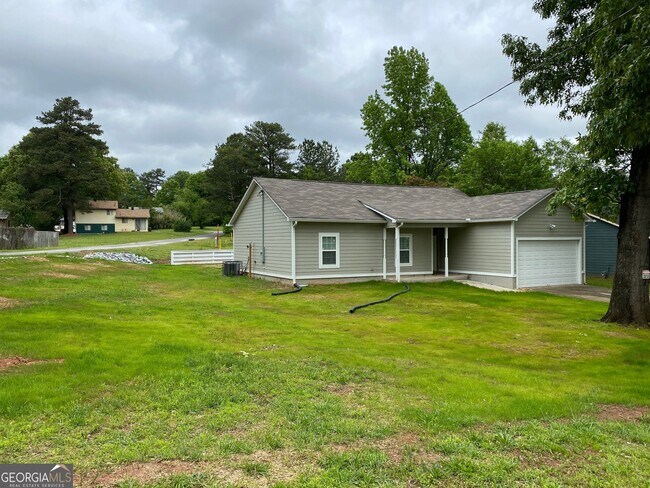 Building Photo - 244 Windemere Way