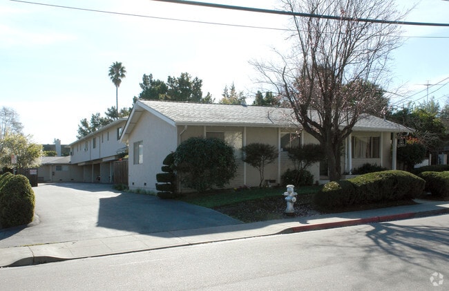 Building Photo - Oro Loma Apartments