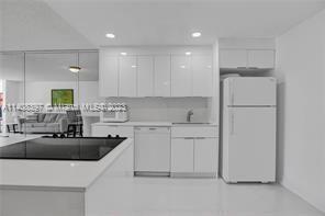 Foto del edificio - 800 Parkview Dr