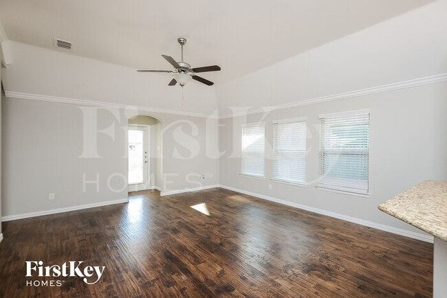 Foto del edificio - 14640 Gilley Ln