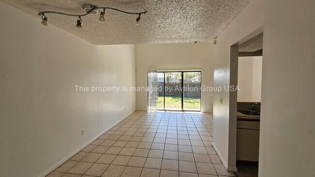 Foto del edificio - 10724 Alden Rd