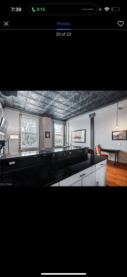 Building Photo - 408 W St Clair Ave