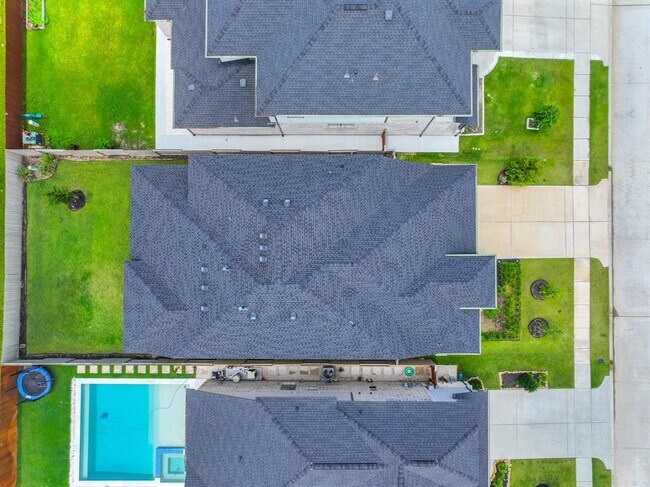 Building Photo - 25011 Flint Lake Dr