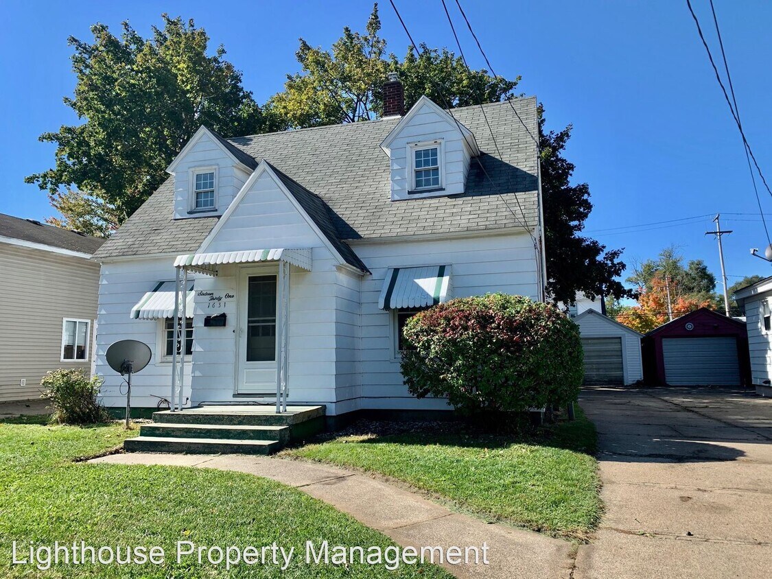 1631 McReynolds Ave NW, Grand Rapids, MI 49504 House Rental in Grand