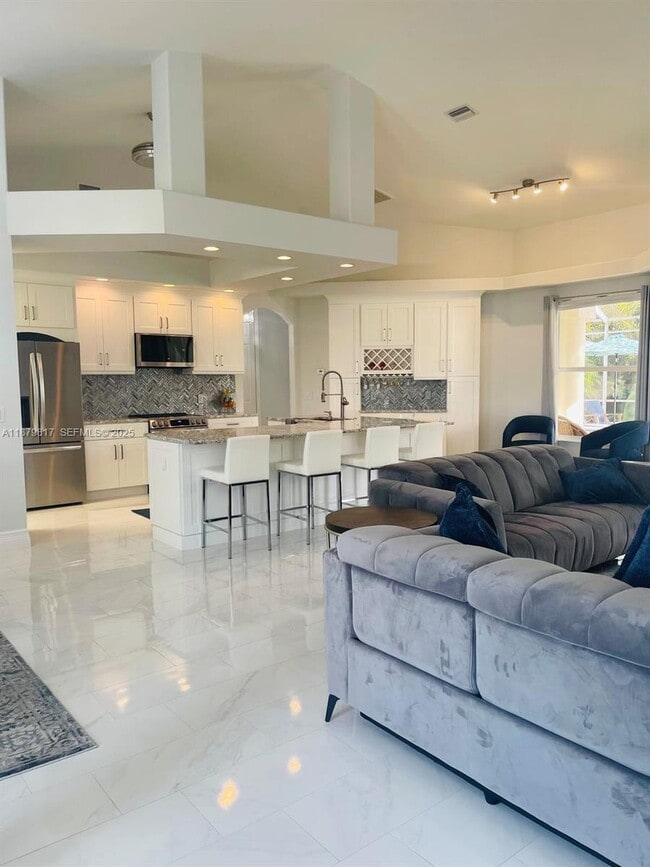 Building Photo - 8268 Southwind Bay Cir