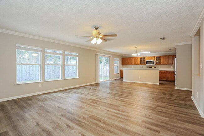 Building Photo - 12248 Pebble Point Dr W