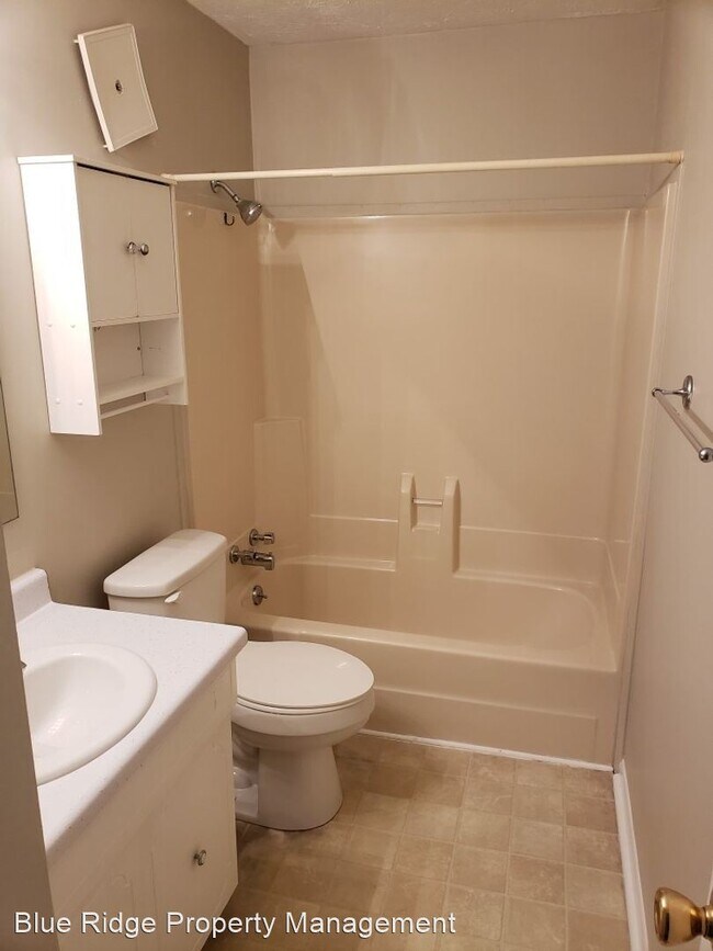 Foto del edificio - 2 br, 1.5 bath House - 516-1 Lakeside Dock...