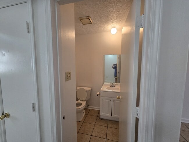 Foto del edificio - 116 Oak Ridge Ave