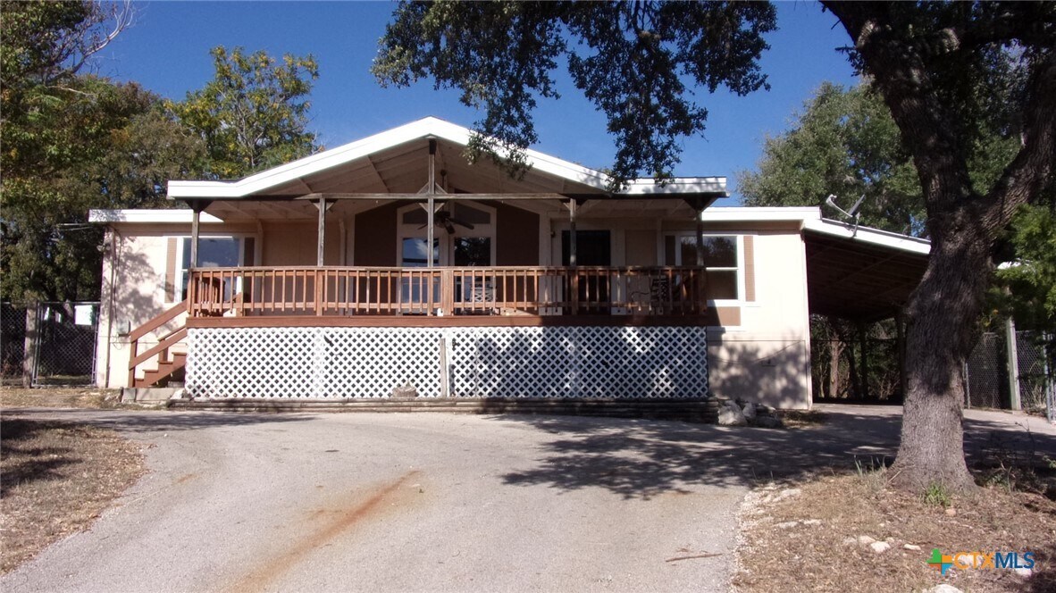 Foto principal - 252 Sir Winston Dr