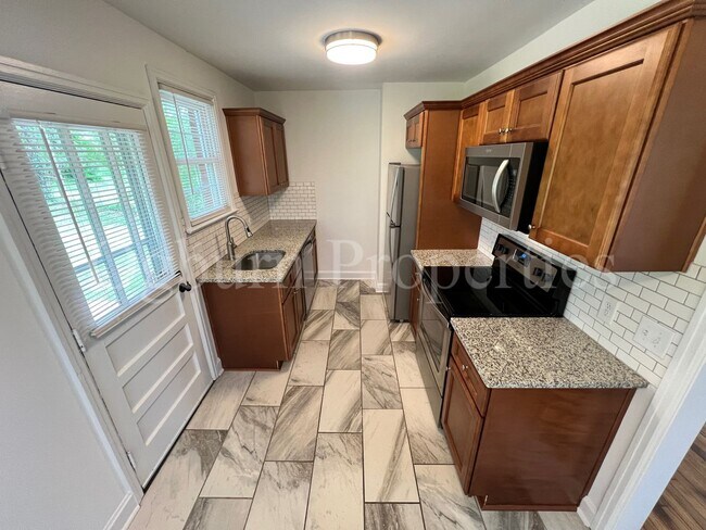 Building Photo - 1409 Revere Rd-3BR/1BA-Ardmore HOME!!!