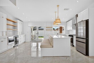 Building Photo - 13280 SW 39th Terrace