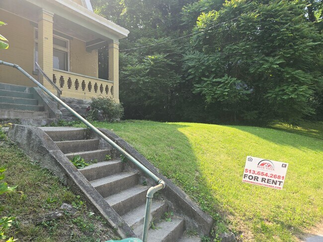 Foto del edificio - 3566 Vine St