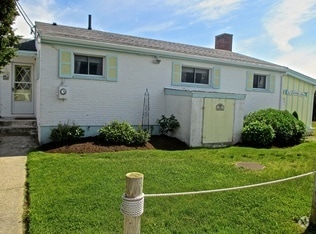 Building Photo - 26 Shore Dr
