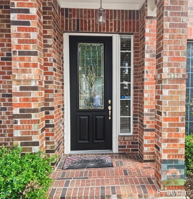 Foto del edificio - 15201 Calaveras Dr