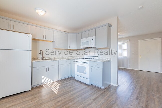 Foto del edificio - 1638 W Desert Cove Ave