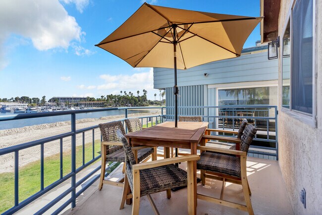 Foto del edificio - 3265 Bayside Ln