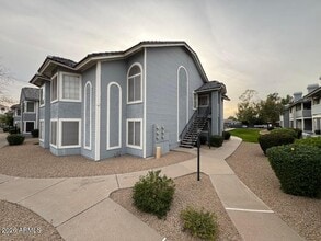 Building Photo - 2910 W Marconi Ave