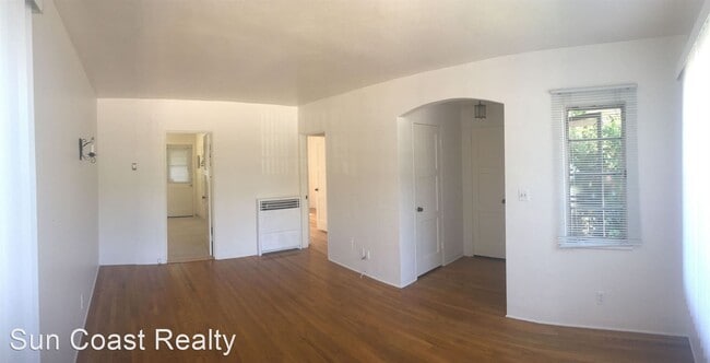Building Photo - 125-135 W Los Olivos St