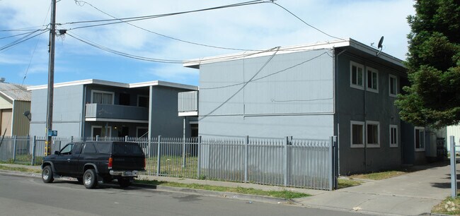 Foto del edificio - 619 S 33rd St
