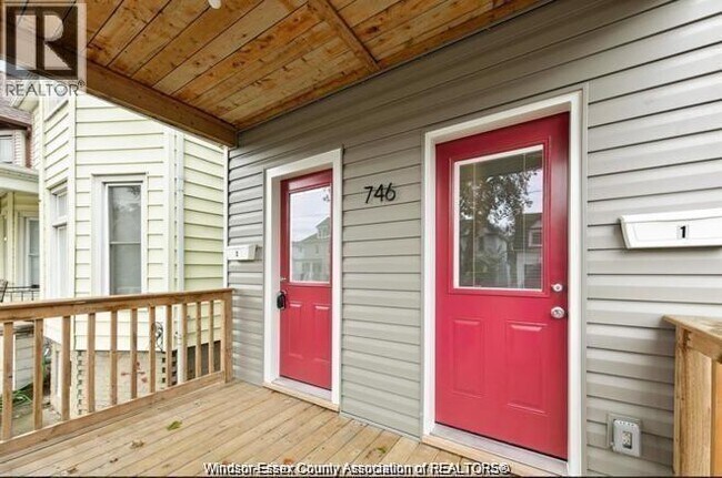 Building Photo - 746 Dougall Ave