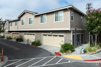 Building Photo - The Reserve Rohnert Park