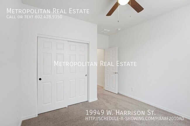 Foto del edificio - 19949 W Harrison St