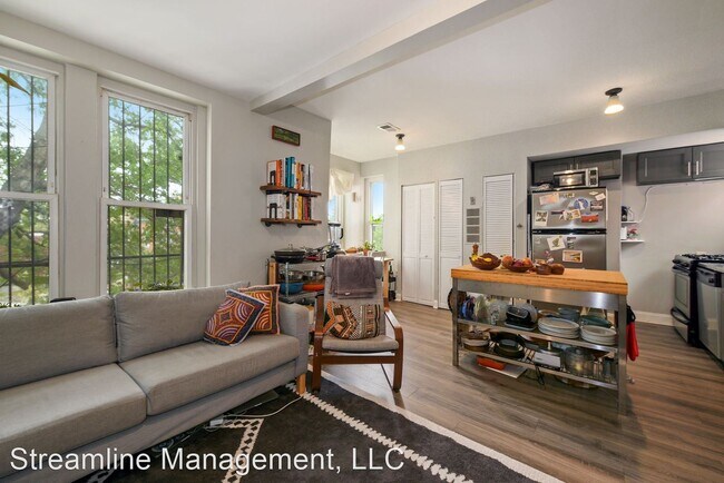Building Photo - 2 br, 1 bath House - 207 R St NW #7