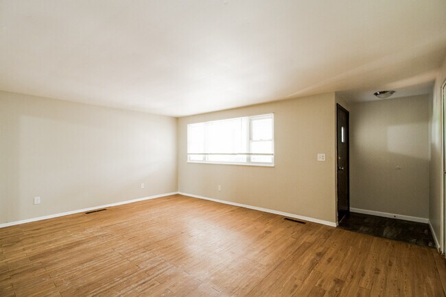 Foto del edificio - 1706 W Loveland Ave