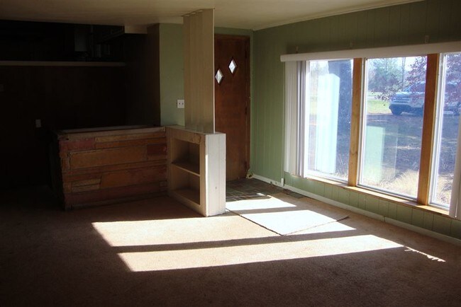 Building Photo - 3 br, 2 bath House - House for Rent - Mill...