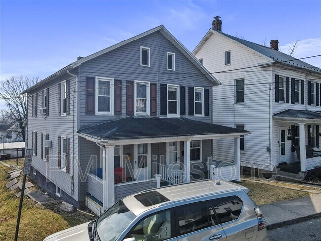Foto del edificio - 16 Woods Ln