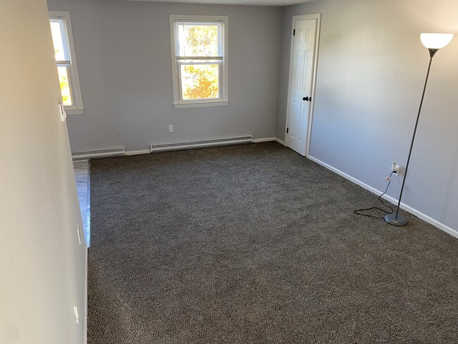 Building Photo - 60 Ashcraft Rd