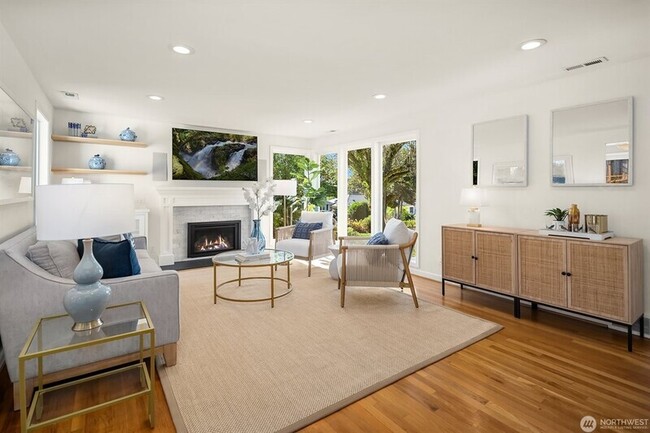 Building Photo - 5606 59th Ave NE