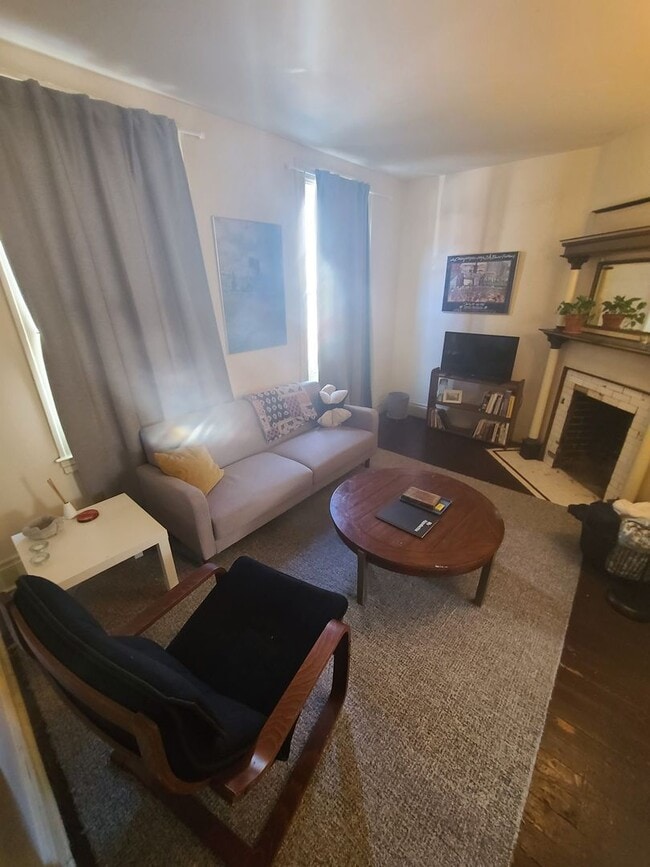 Building Photo - 405 McKee Pl