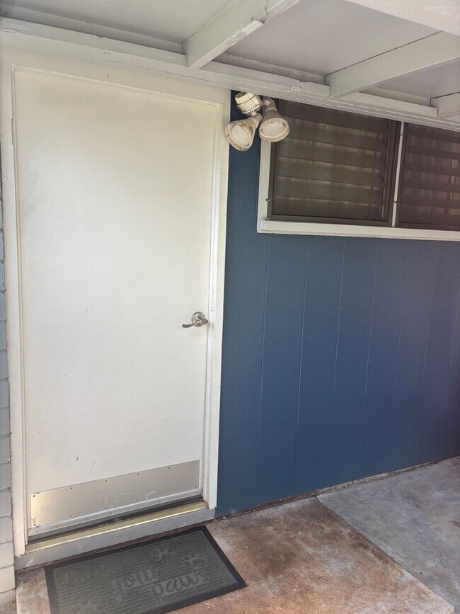 Foto del edificio - Steps From Kahala Beach Cute studio