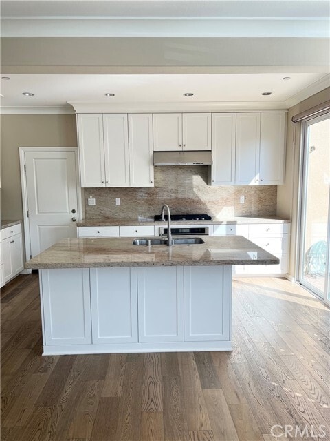 Building Photo - 108 Mighty Oak