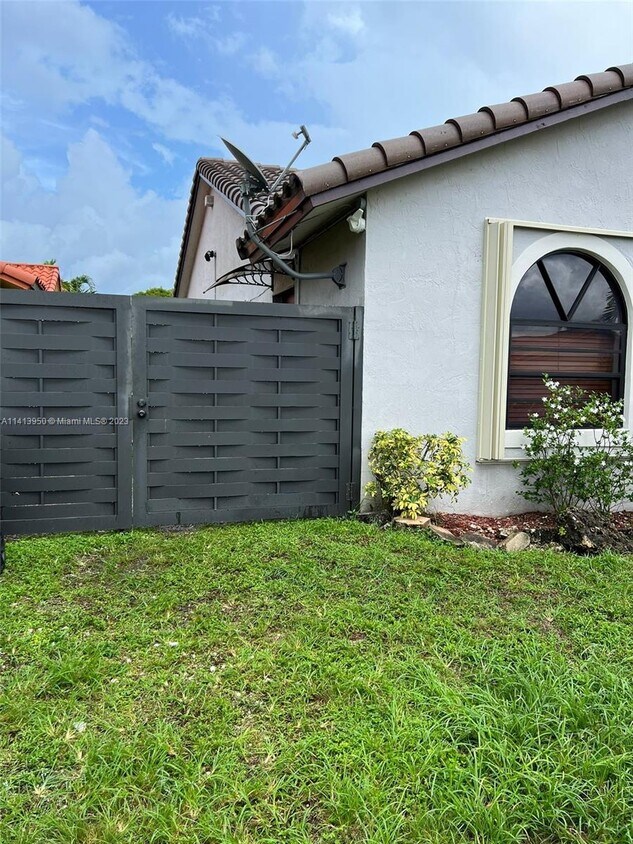 Foto principal - 15340 SW 56th Terrace